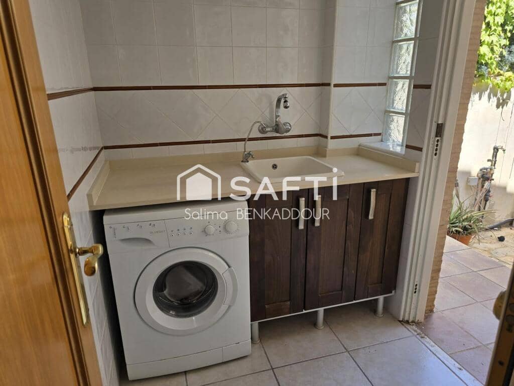 4 bedroom Villa for sale in Pucol with pool garage - € 550,000 (Ref: 9326321)