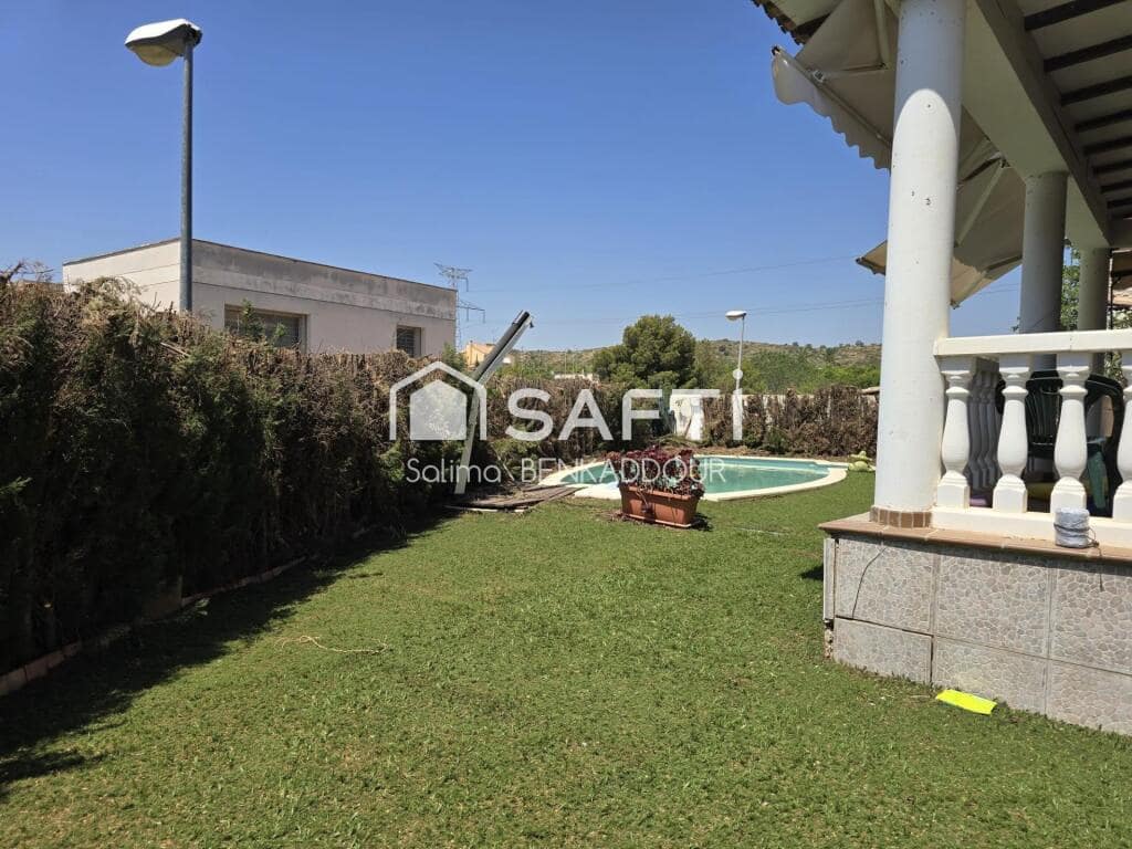 4 bedroom Villa for sale in Pucol with pool garage - € 550,000 (Ref: 9326321)