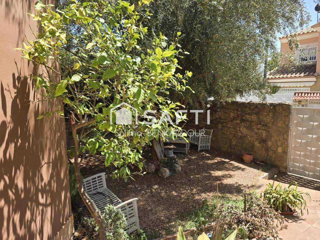 4 bedroom Villa for sale in Pucol with pool garage - € 550,000 (Ref: 9326321)