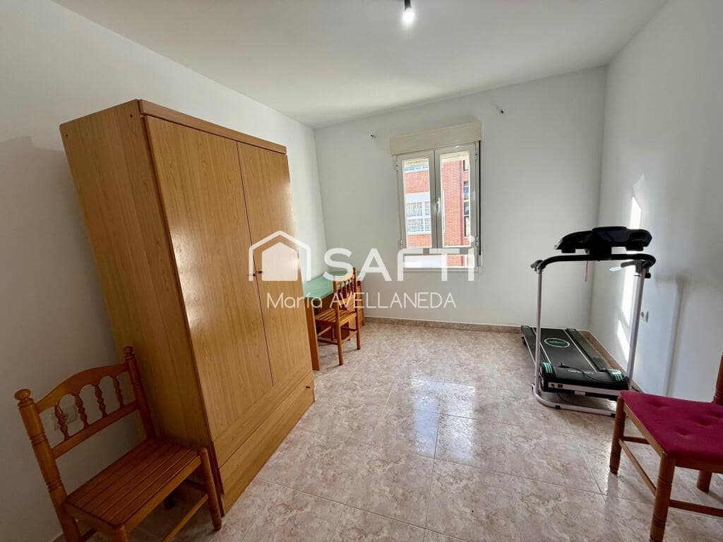 3 soveværelse Lejlighed til salg i Santa Maria del Paramo - € 45.000 (Ref: 9330515)