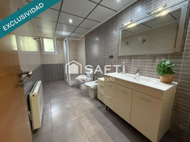 4 makuuhuone Huvila myytävänä paikassa Oeste, Castelló de la Plana mukana uima-altaan 
autotalli - 550 000 € (Ref: 9330520)