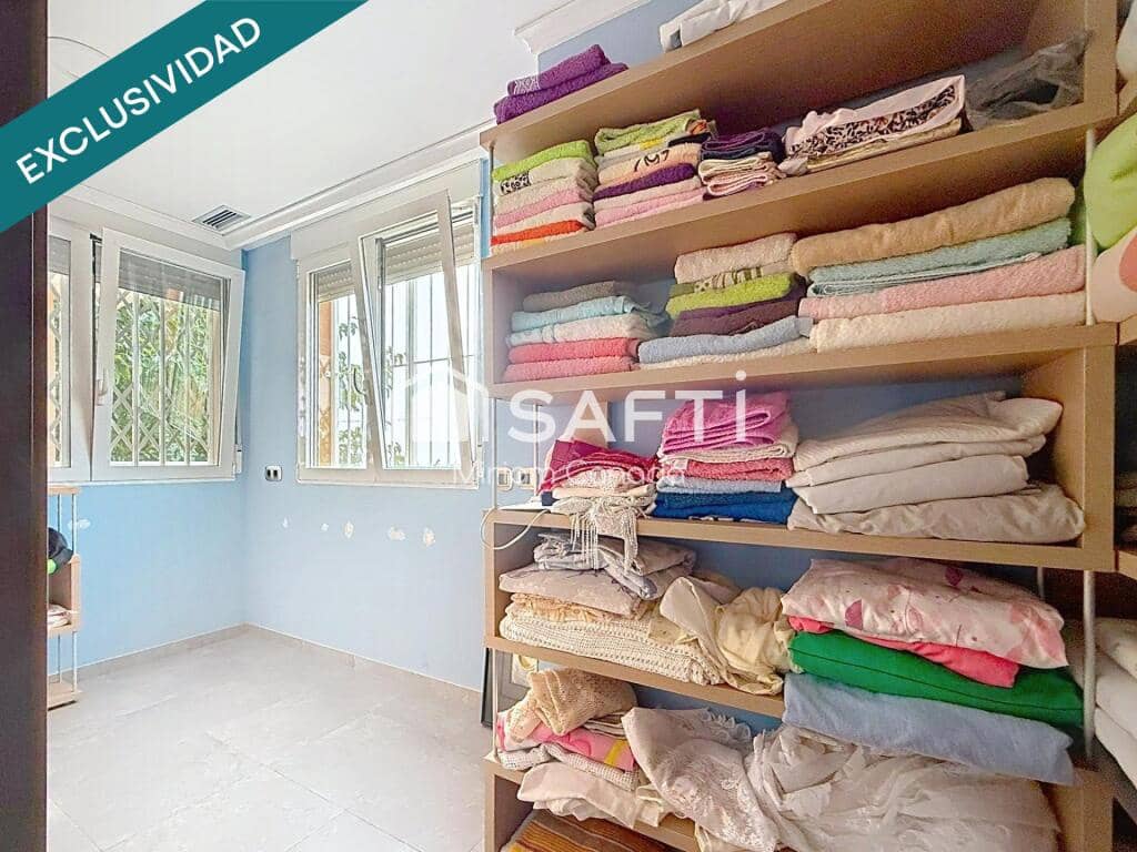 4 makuuhuone Huvila myytävänä paikassa Castello de la Plana mukana uima-altaan 
autotalli - 550 000 € (Ref: 9330520)