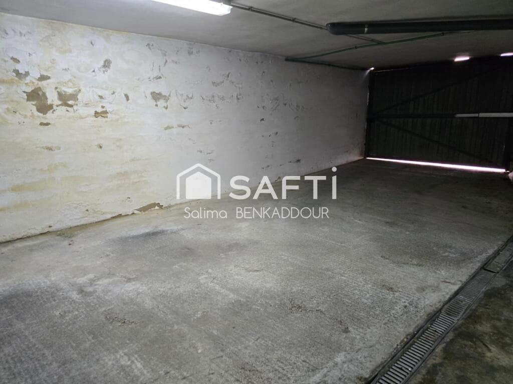 5 bedroom Villa for sale in Pucol with garage - € 1,350,000 (Ref: 9330523)