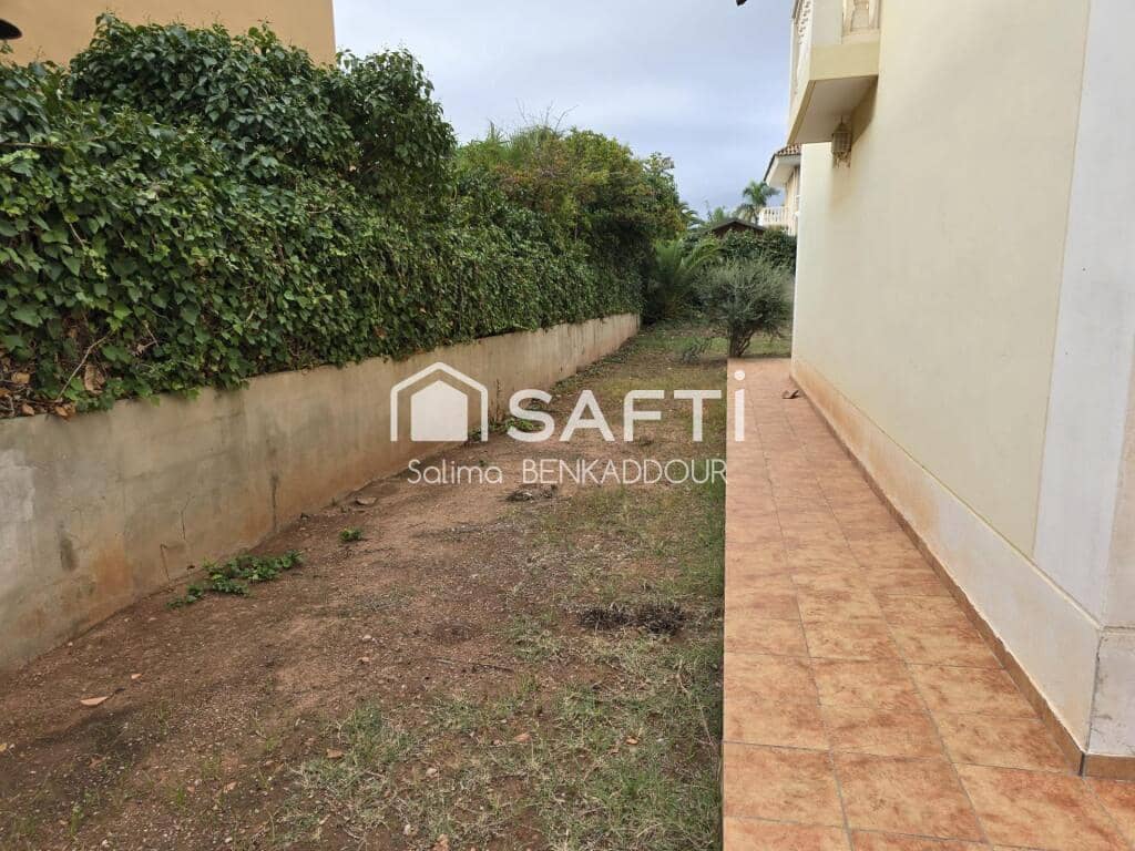 5 bedroom Villa for sale in Pucol with garage - € 1,350,000 (Ref: 9330523)