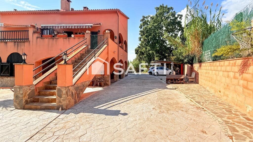 7 sovrum Finca/Hus på landet till salu i Llica de Vall med pool garage - 950 000 € (Ref: 9334624)