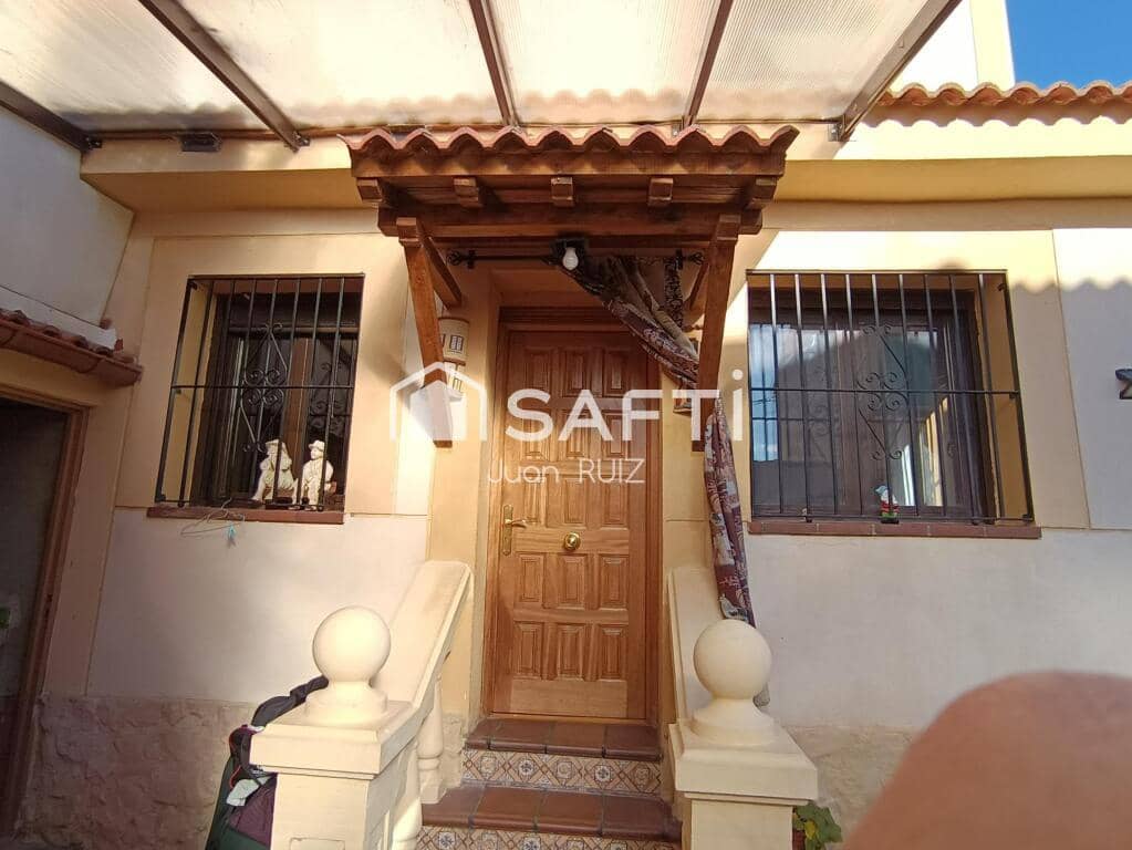 4 soverom Villa til salgs i Los Huertos med svømmebasseng garasje - € 199 000 (Ref: 9334628)