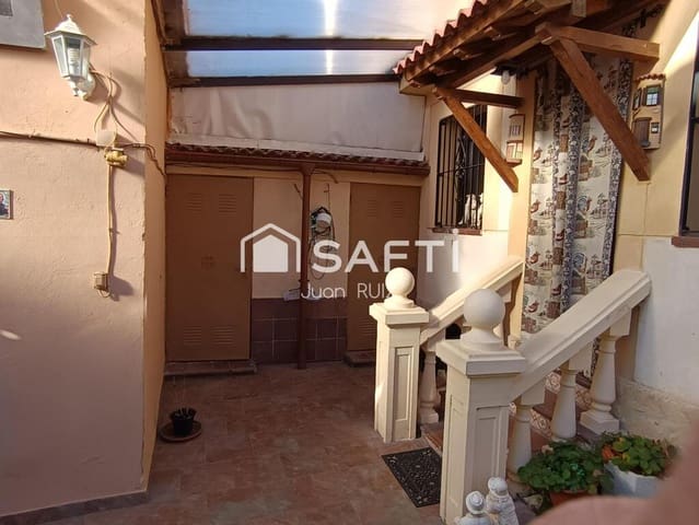 4 soveværelse Villa til salg i Los Huertos med swimmingpool garage - € 199.000 (Ref: 9334628)