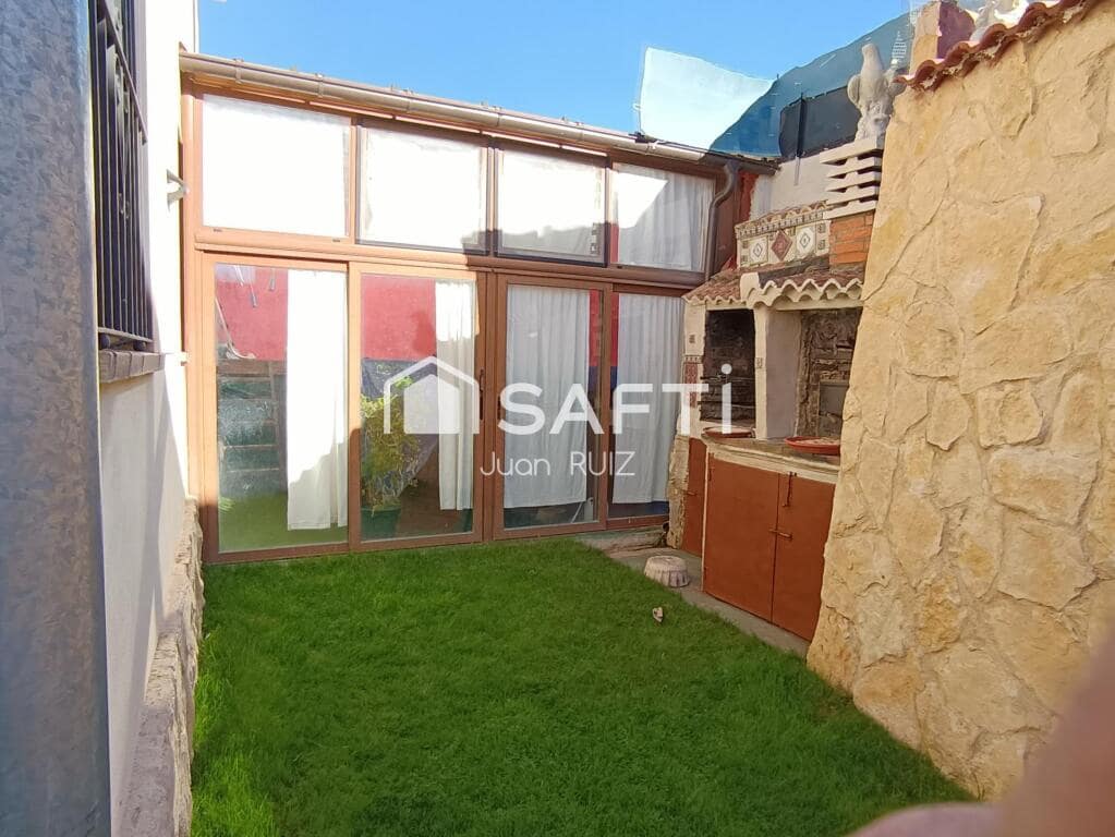 4 soverom Villa til salgs i Los Huertos med svømmebasseng garasje - € 199 000 (Ref: 9334628)