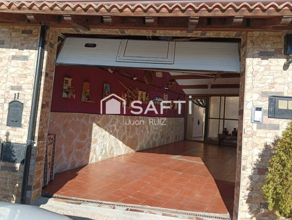 4 soverom Villa til salgs i Los Huertos med svømmebasseng garasje - € 199 000 (Ref: 9334628)