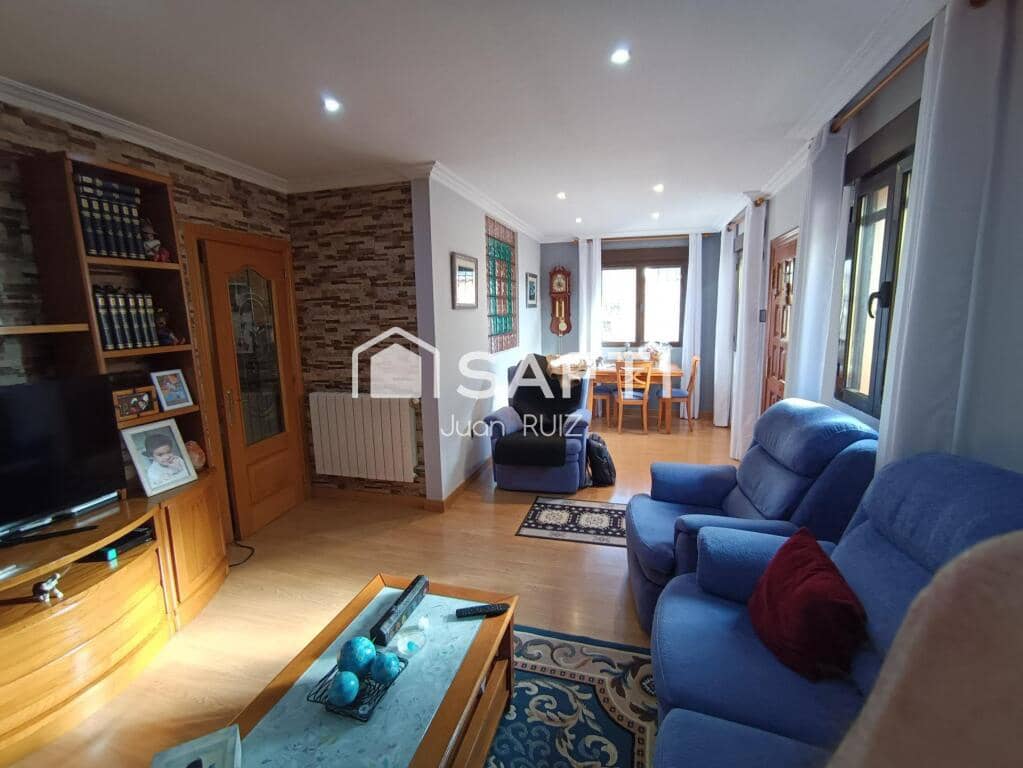 4 soverom Villa til salgs i Los Huertos med svømmebasseng garasje - € 199 000 (Ref: 9334628)