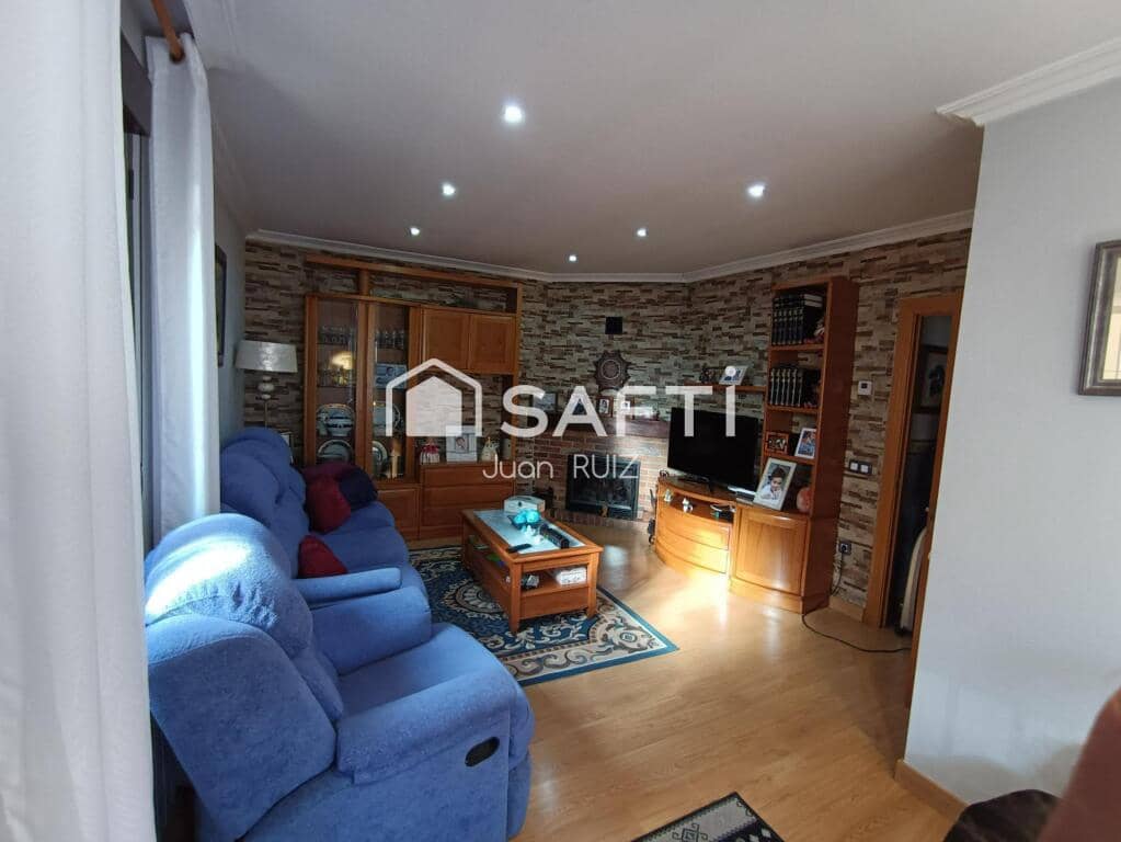 4 soverom Villa til salgs i Los Huertos med svømmebasseng garasje - € 199 000 (Ref: 9334628)