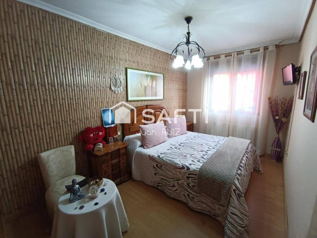 4 soverom Villa til salgs i Los Huertos med svømmebasseng garasje - € 199 000 (Ref: 9334628)