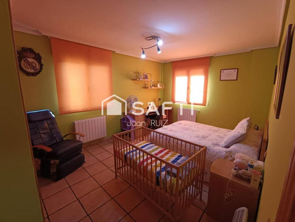 4 soverom Villa til salgs i Los Huertos med svømmebasseng garasje - € 199 000 (Ref: 9334628)