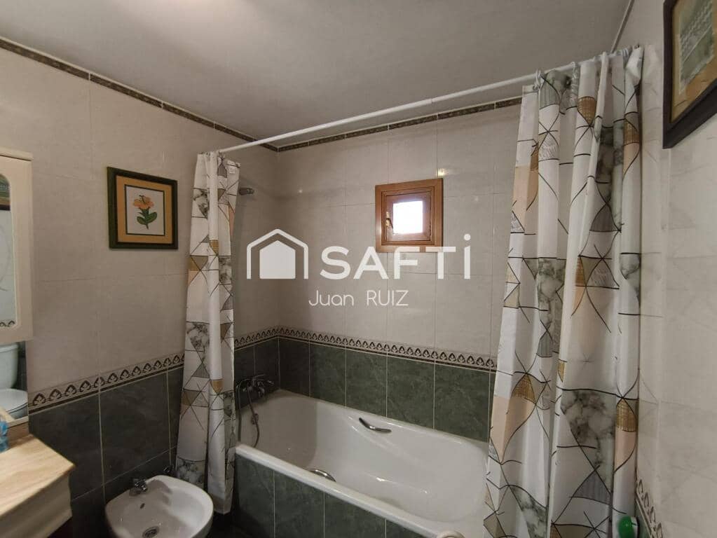 4 soverom Villa til salgs i Los Huertos med svømmebasseng garasje - € 199 000 (Ref: 9334628)