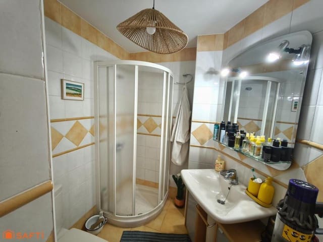 2 slaapkamer Flat te koop in Ames met garage - € 208.000 (Ref: 9334630)