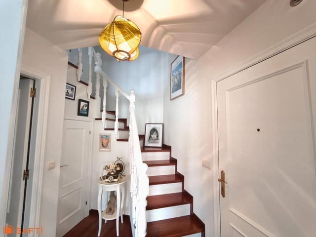 2 slaapkamer Flat te koop in Ames met garage - € 208.000 (Ref: 9334630)