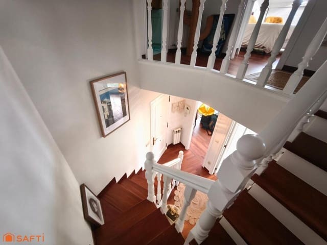 2 slaapkamer Flat te koop in Ames met garage - € 208.000 (Ref: 9334630)