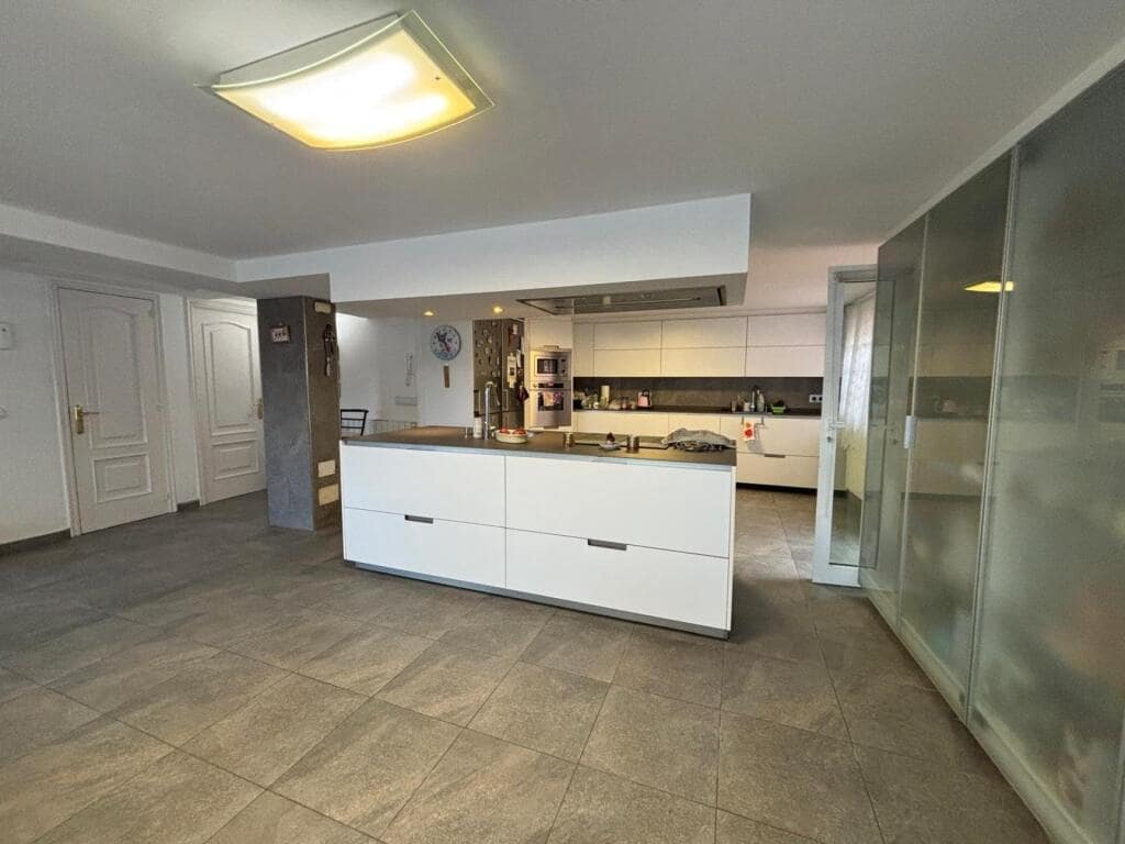 7 sovrum Villa till salu i Nigran med pool garage - 615 000 € (Ref: 9337810)