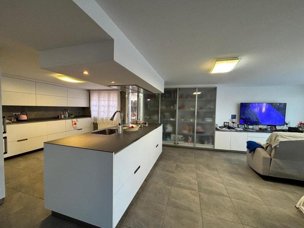 7 sovrum Villa till salu i Nigran med pool garage - 615 000 € (Ref: 9337810)