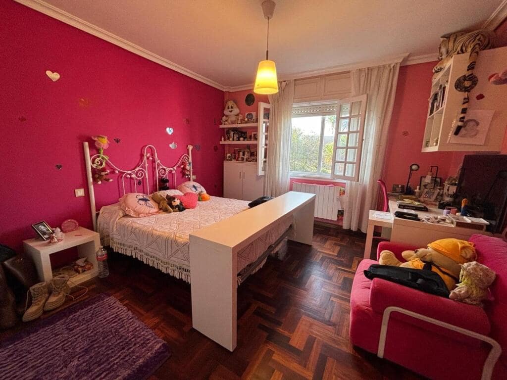 7 sovrum Villa till salu i Nigran med pool garage - 615 000 € (Ref: 9337810)