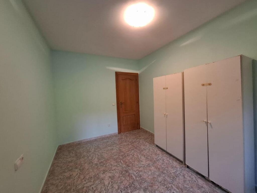 4 bedroom Flat for sale in Castello de Rugat with garage - € 170,000 (Ref: 9337811)