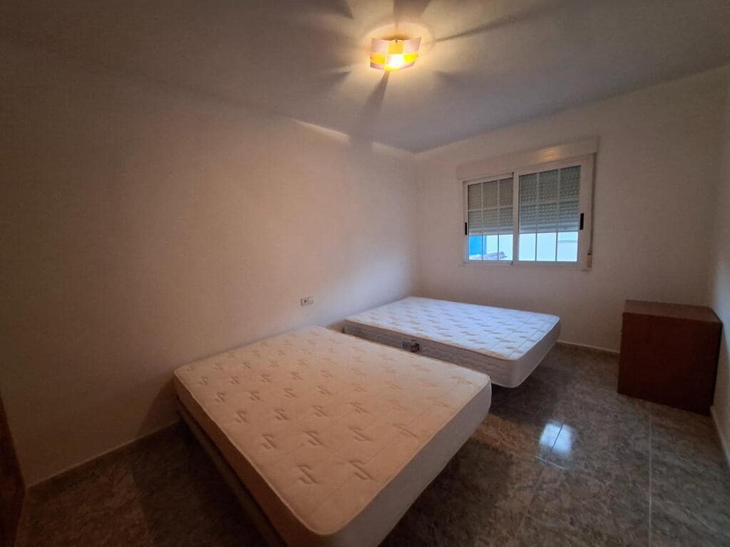 4 bedroom Flat for sale in Castello de Rugat with garage - € 170,000 (Ref: 9337811)