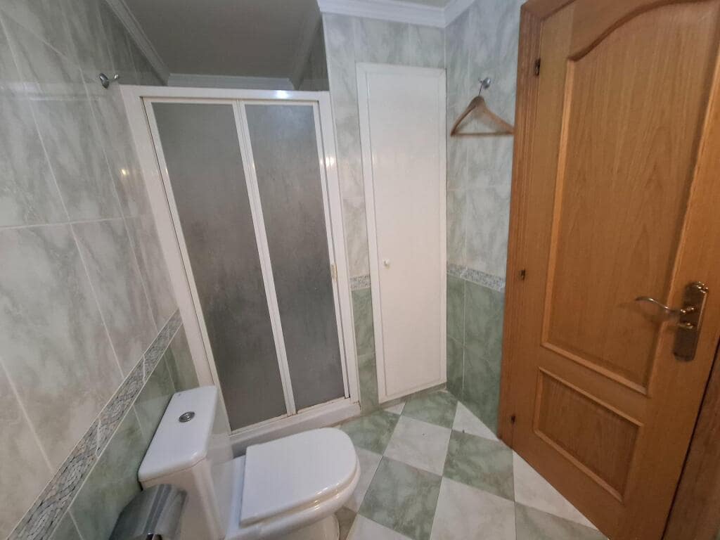 4 bedroom Flat for sale in Castello de Rugat with garage - € 170,000 (Ref: 9337811)