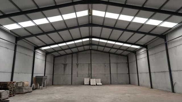 Kommersiell til salgs i Martos - € 400 000 (Ref: 9337815)