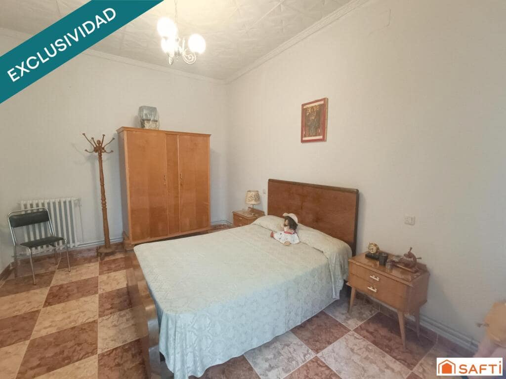 11 soverom Rekkehus til salgs i Villarta de San Juan med garasje - € 169 000 (Ref: 9337816)
