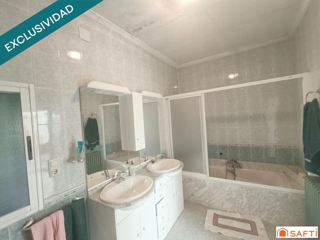 11 soverom Rekkehus til salgs i Villarta de San Juan med garasje - € 169 000 (Ref: 9337816)