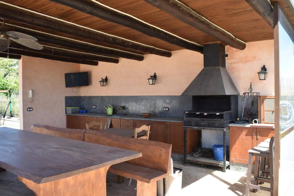 3 soveværelse Finca/Landehus til salg i Amposta med swimmingpool garage - € 569.900 (Ref: 9337819)