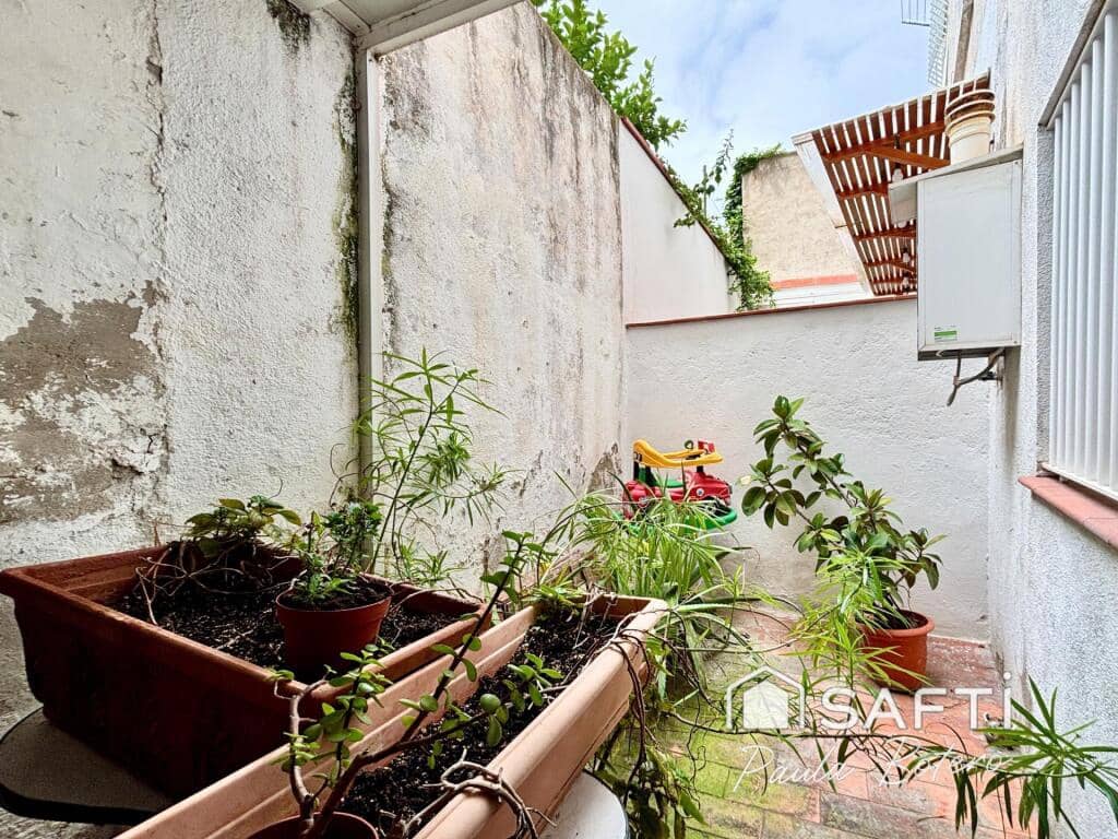 Kommersiell til salgs i Vilanova i la Geltru - € 148 000 (Ref: 9337822)