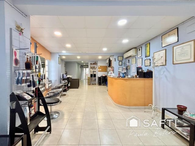 Commercieel te koop in Vilanova i la Geltrú - € 148.000 (Ref: 9337822)