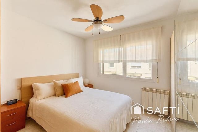 5 slaapkamer Rijtjeshuis te koop in Vilanova i la Geltrú met garage - € 345.000 (Ref: 9337823)