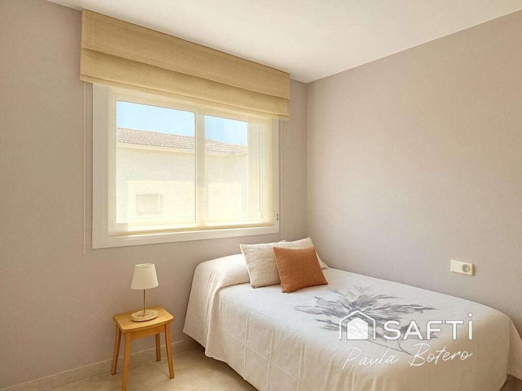 5 makuuhuone Rivitalo myytävänä paikassa Vilanova i la Geltru mukana 
autotalli - 345 000 € (Ref: 9337823)