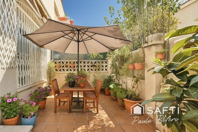 5 slaapkamer Rijtjeshuis te koop in Vilanova i la Geltrú met garage - € 345.000 (Ref: 9337823)