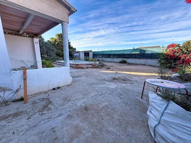 3 bedroom Villa for sale in Cunit with pool garage - € 210,000 (Ref: 9341052)