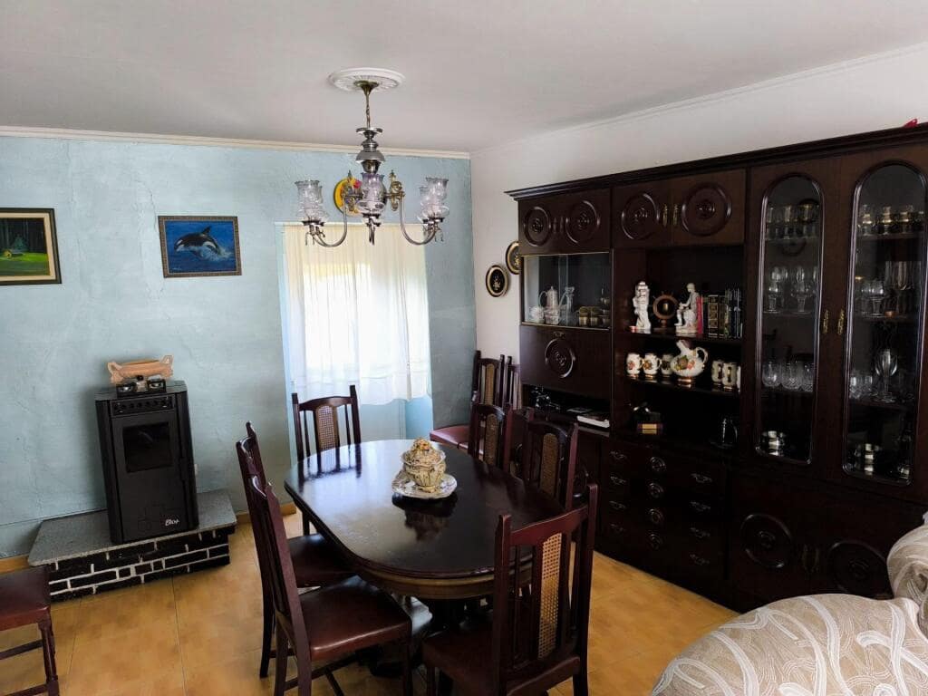 5 bedroom Villa for sale in Porto do Son - € 215,000 (Ref: 9344642)