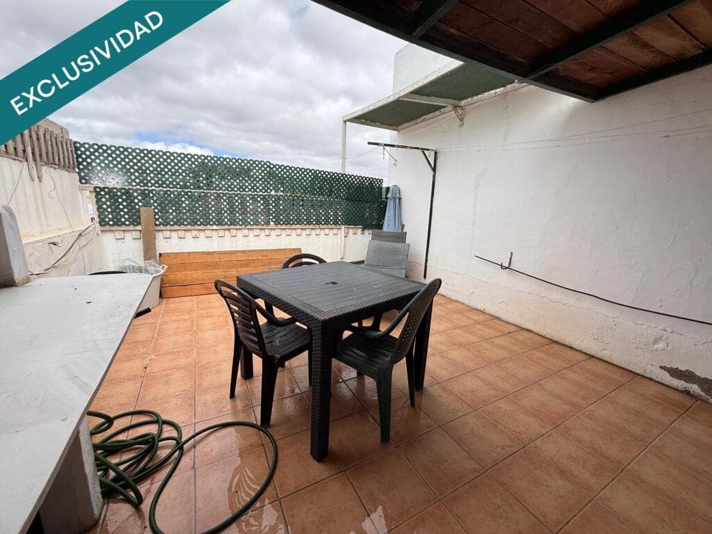 3 slaapkamer Rijtjeshuis te koop in Arrecife - € 220.000 (Ref: 9344644)