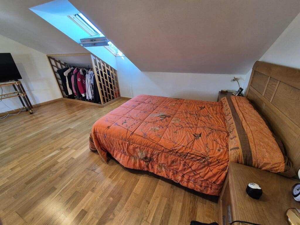 4 slaapkamer Rijtjeshuis te koop in San Andres del Rabanedo met garage - € 332.000 (Ref: 9344649)