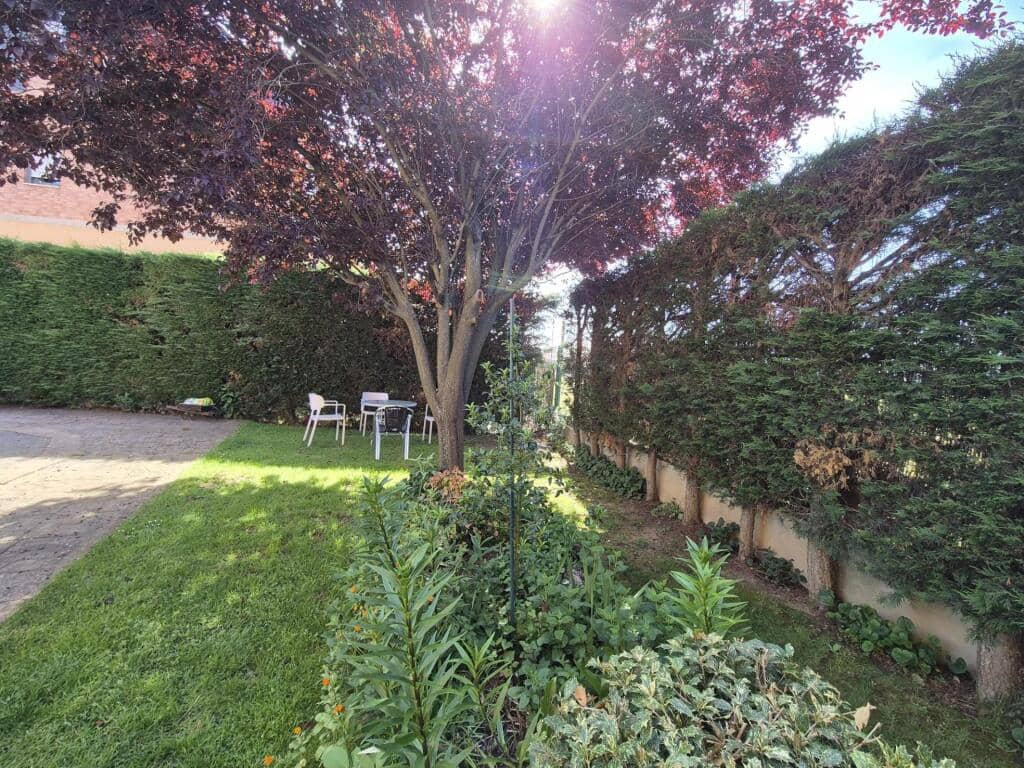 4 slaapkamer Rijtjeshuis te koop in San Andres del Rabanedo met garage - € 332.000 (Ref: 9344649)