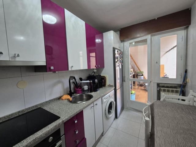 10 soveværelse Villa til salg i León by med garage - € 450.000 (Ref: 9344651)