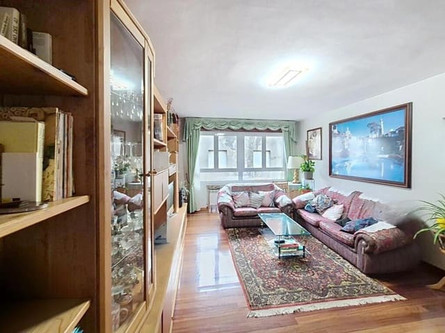 10 soveværelse Villa til salg i León by med garage - € 450.000 (Ref: 9344651)