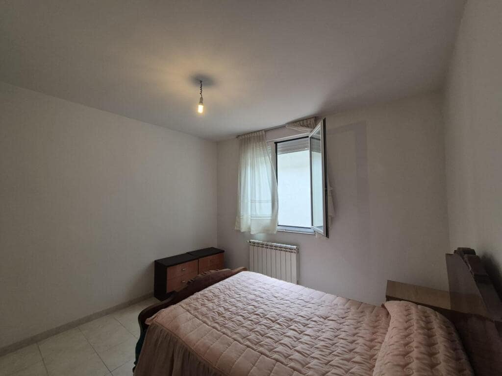 10 soveværelse Villa til salg i Leon by med garage - € 450.000 (Ref: 9344651)