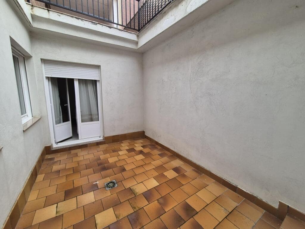 10 soveværelse Villa til salg i Leon by med garage - € 450.000 (Ref: 9344651)