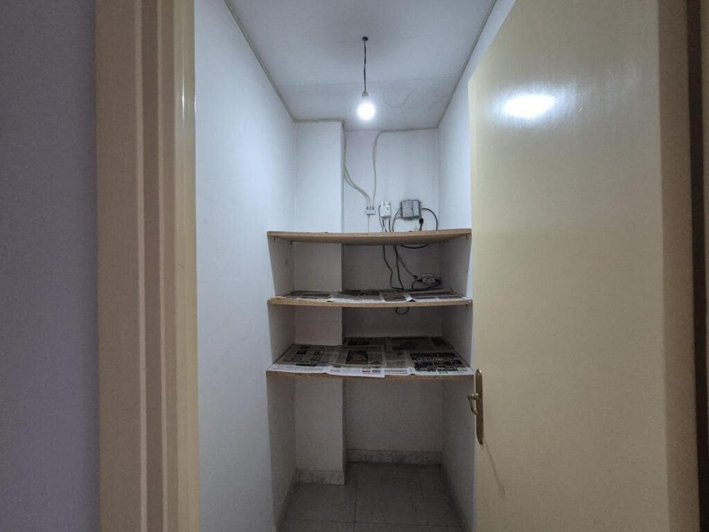 10 soveværelse Villa til salg i Leon by med garage - € 450.000 (Ref: 9344651)