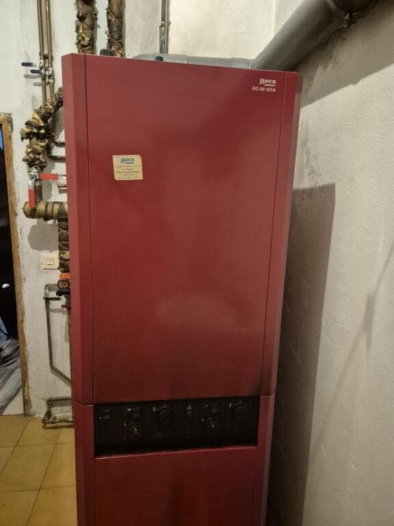 10 soveværelse Villa til salg i Leon by med garage - € 450.000 (Ref: 9344651)