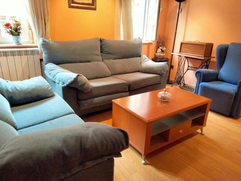 2 slaapkamer Rijtjeshuis te koop in Leon stad - € 185.000 (Ref: 9344652)