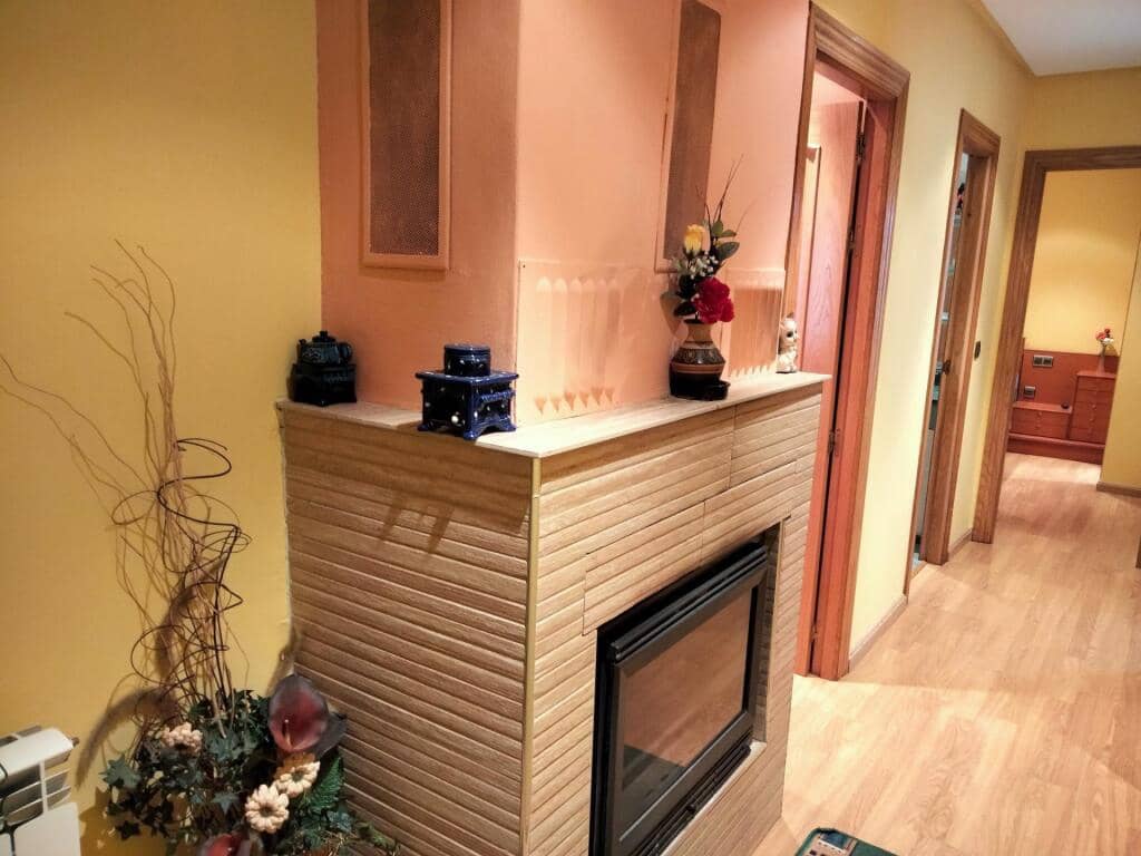 2 slaapkamer Rijtjeshuis te koop in Leon stad - € 185.000 (Ref: 9344652)