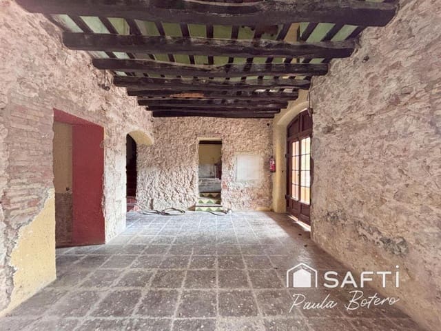 5 bedroom Finca/Country House for sale in Canyelles - € 490,000 (Ref: 9347125)
